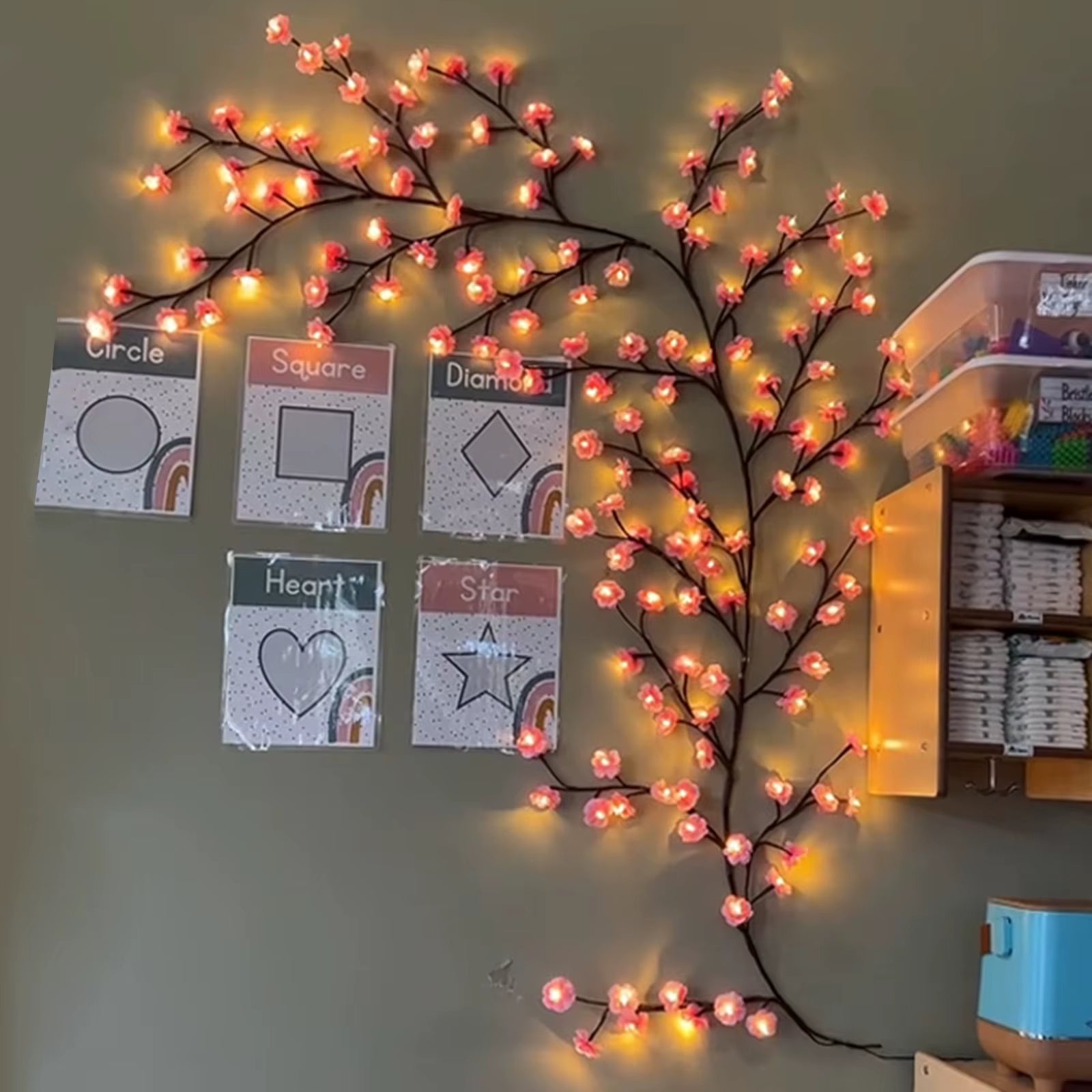 🌸LED Cherry Blossom Branch Light – Remote Control | 8 Modes | DIY Flexible Design – Elegant Desktop & Wall Decor for Gaming Rooms, Offices & Bedrooms