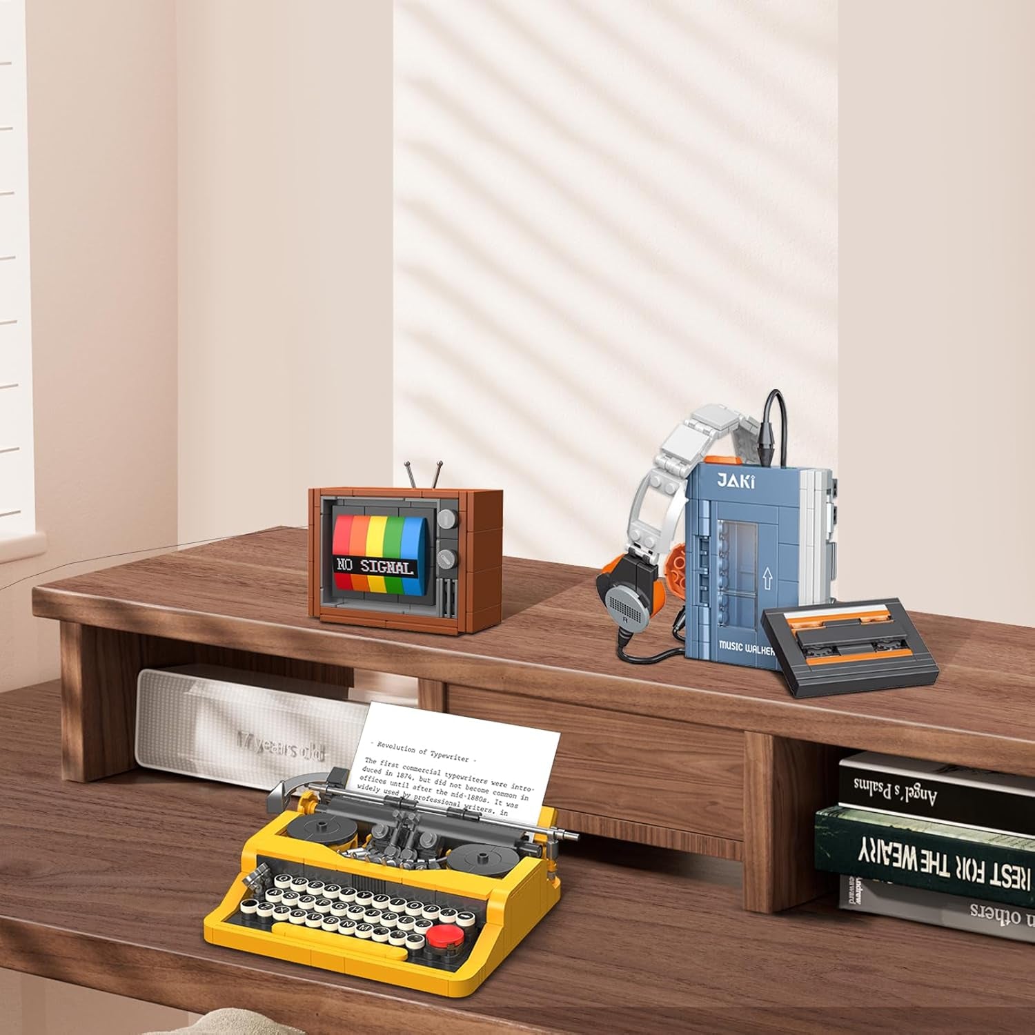 Retro Tech Building Set – Typewriter, Walkman & TV Mini Models (660 Pieces) | Vintage Brick Decor Kit for Adults & Teens, Creative Gift for Collectors, Gamers & Geeks